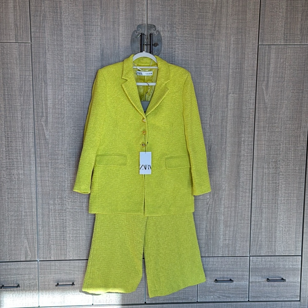 Zara Textured Blazer‎ And Culotte Trousers Set